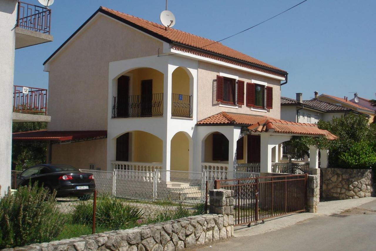 Studio Apartment Branka Malinska Exterior photo